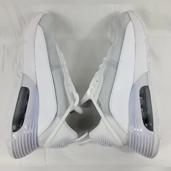 Nike Air Max 2090 Triple White Athletic Shoes Sneakers Mens Size 10.5 BV9977-100 - Picture 10 of 12